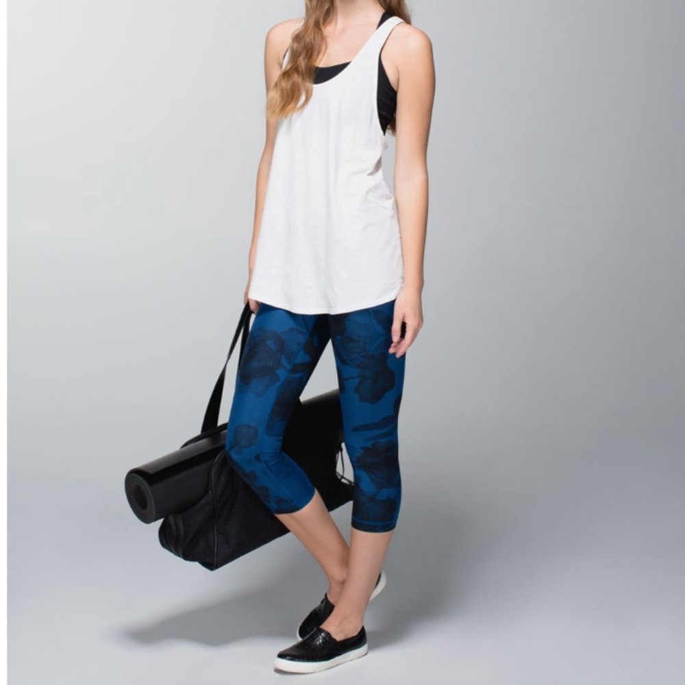 Lululemon Wunder Under Crop II *Full-On Luxtreme Jumbo Inky Floral 4 - Picture 8 of 16